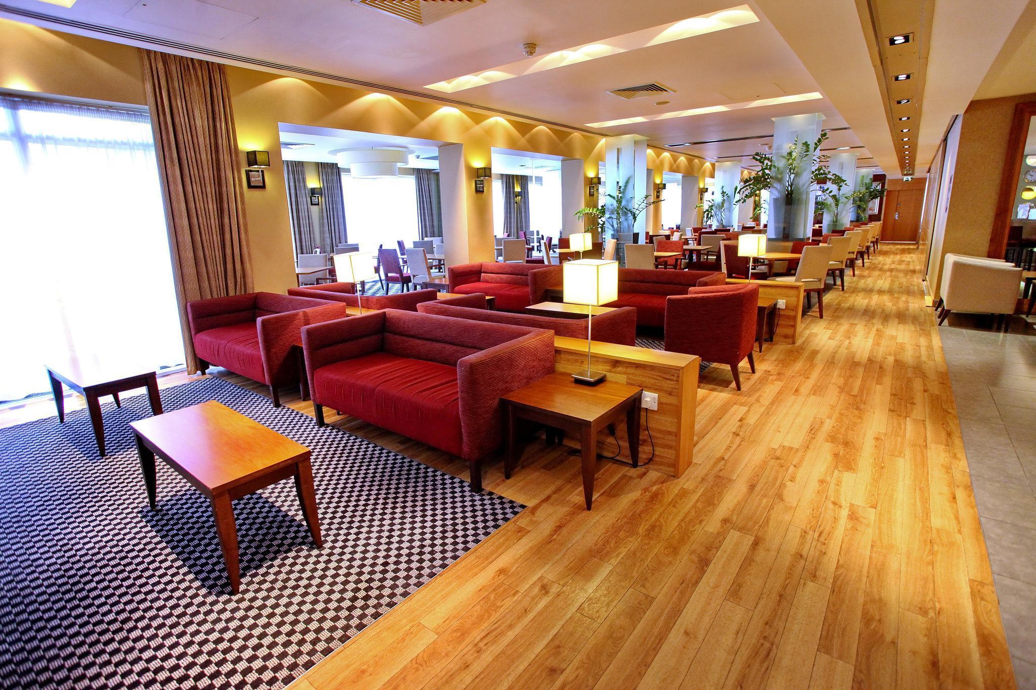 Holiday Inn Express Southampton - M27, J7 By Ihg Bagian luar foto