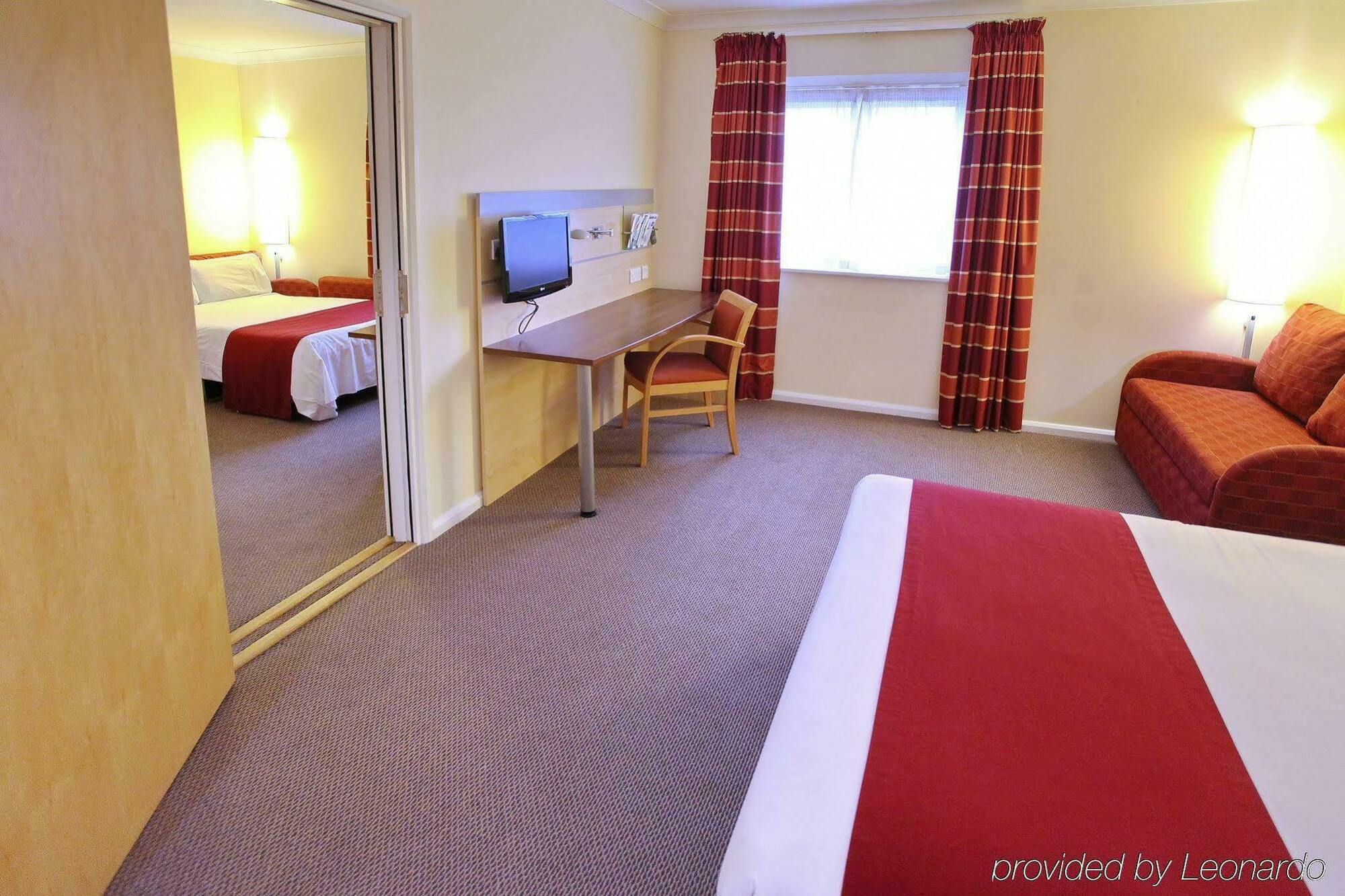 Holiday Inn Express Southampton - M27, J7, An Ihg Hotel Bagian luar foto